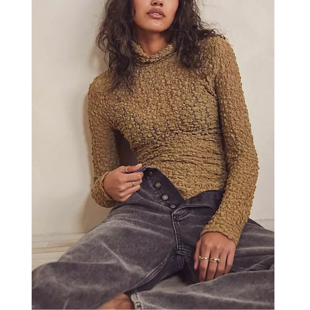 Free People Day and Night Lace Bodysuit!